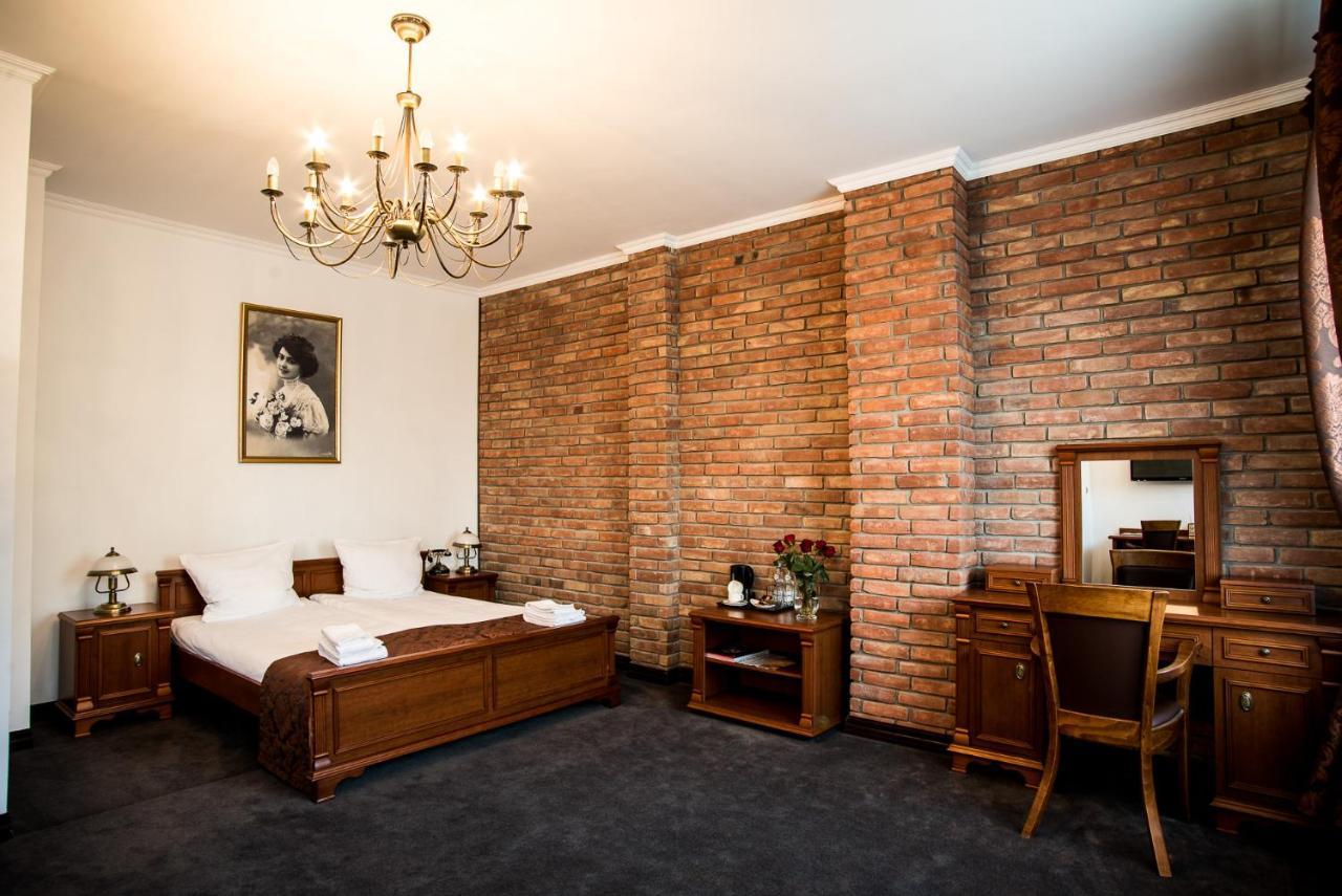 Trzy Korony Boutique Hotel&Spa Piwne Pulawy Exterior photo