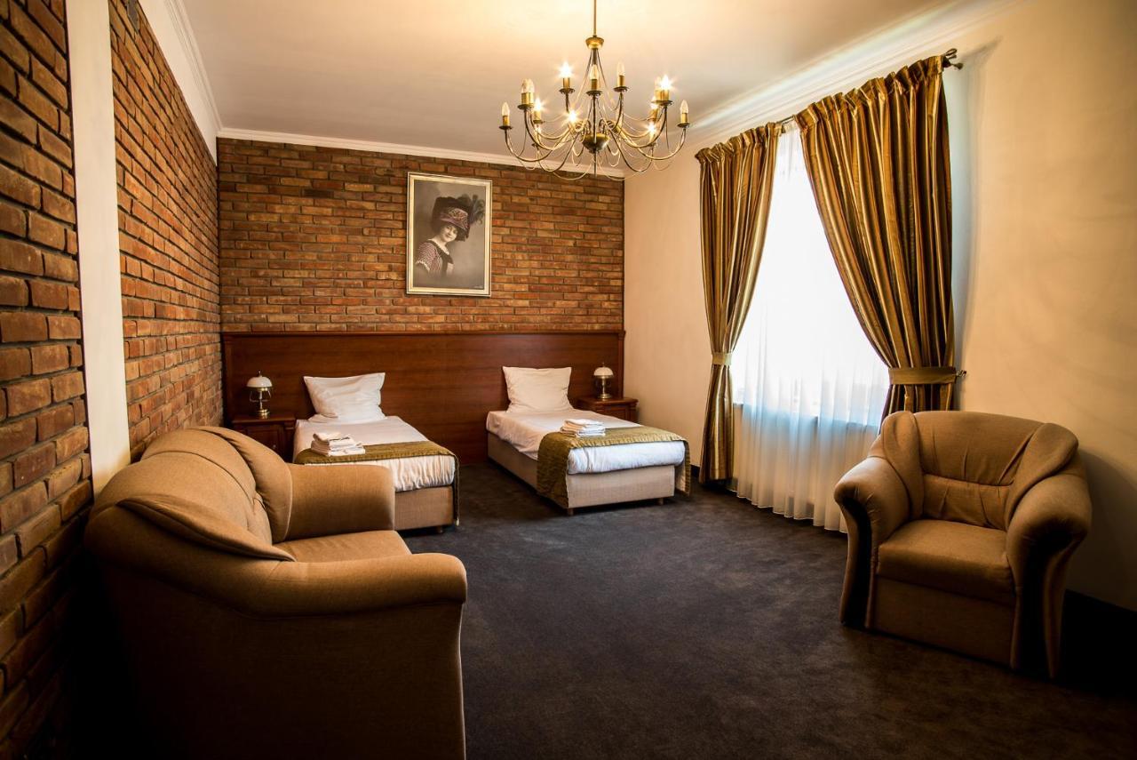 Trzy Korony Boutique Hotel&Spa Piwne Pulawy Exterior photo